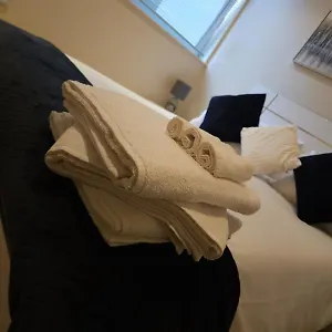 https://beautiful-comfy-apartment-in-london.brighton-hotels-england.com
