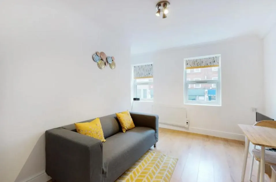 New Spacious 1 Bed Studio Flat In Aldgate Apartment London 0*,  United Kingdom
